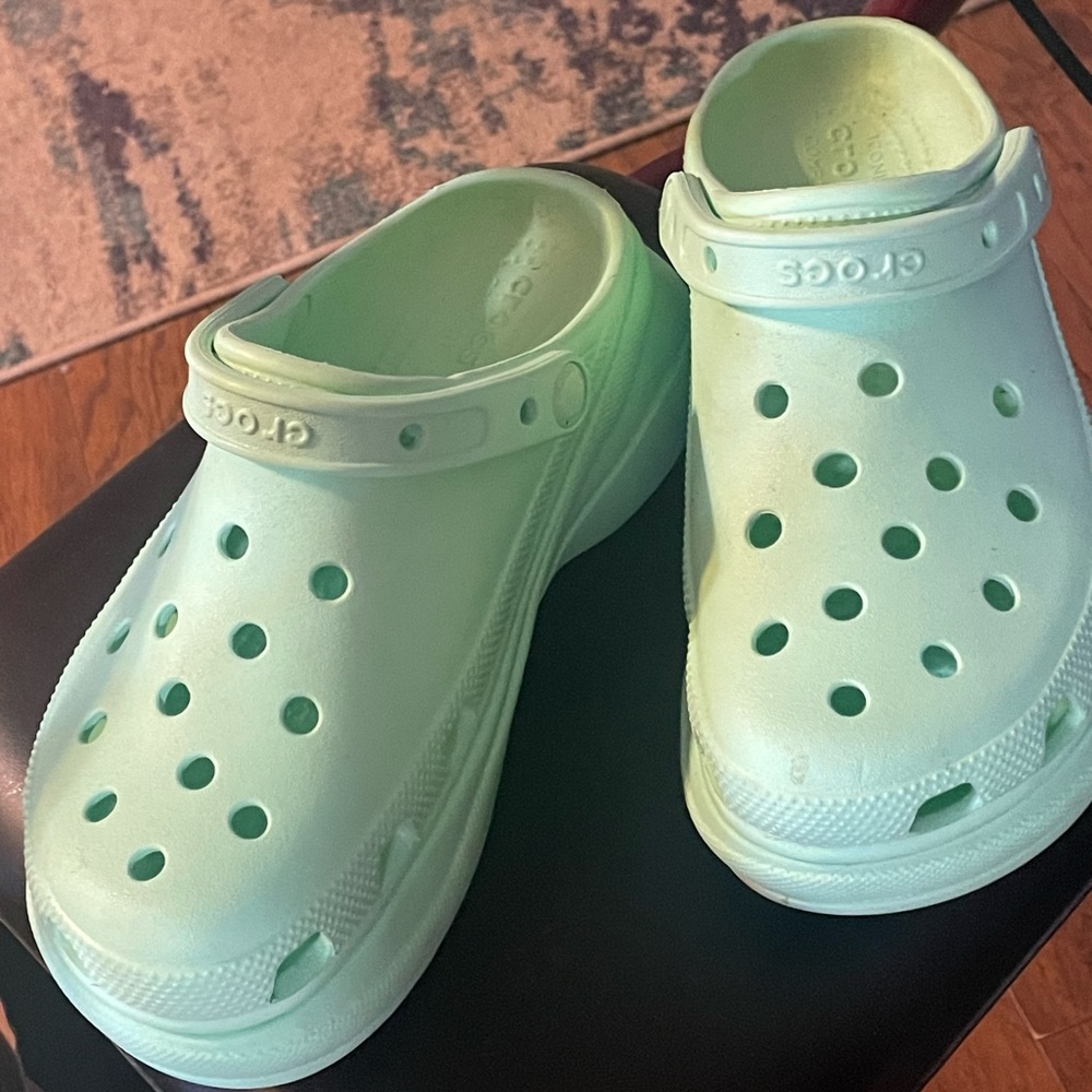 CROCS womens platform Sandals - MINT GREEN COLOR